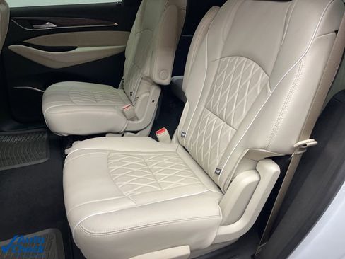 Used 2022 Buick Enclave Avenir w/ Avenir Technology Package image 22