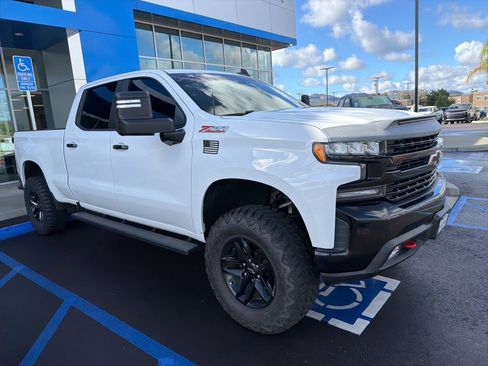 Used 2020 Chevrolet Silverado 1500 LT Trail Boss image 4