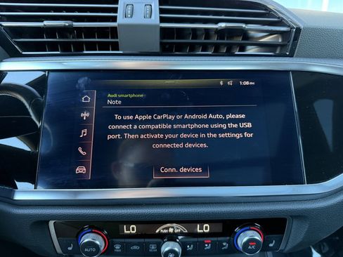 Used 2020 Audi Q3 2.0T Premium w/ Convenience Package image 23