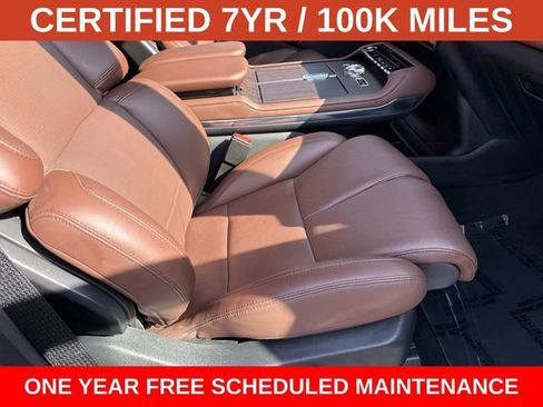 Used 2025 Lincoln Navigator L Reserve AWD/4WD image 10