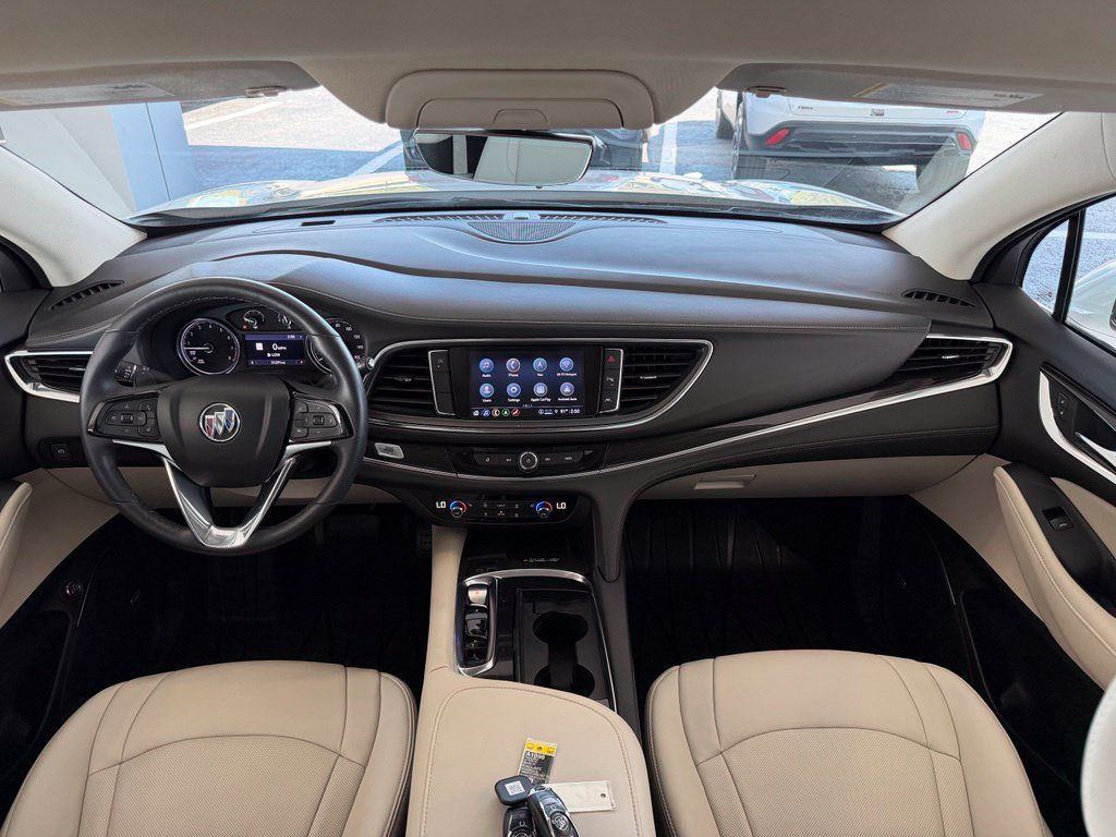 Used 2022 Buick Enclave Essence w/ Sport Touring Edition FWD image 21