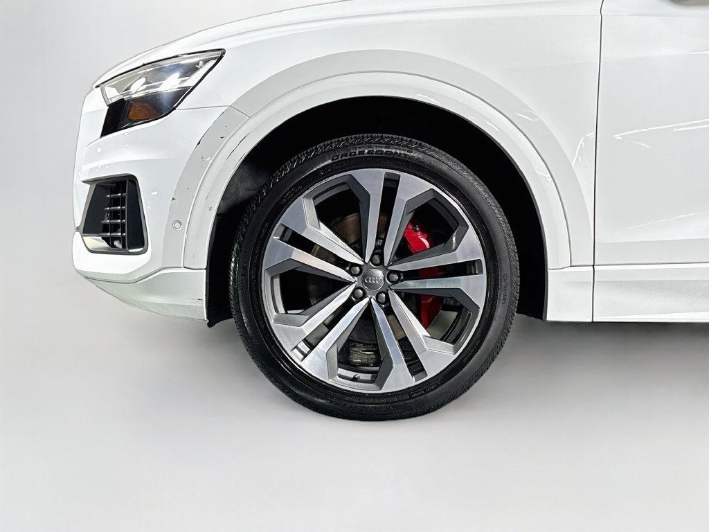 Used 2019 Audi Q8 Premium Plus w/ Premium Plus AWD/4WD image 24