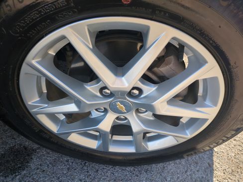 Used 2022 Chevrolet Equinox LT image 5