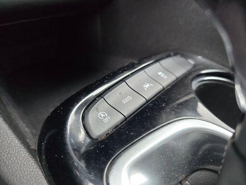 Used 2024 Buick Encore GX Sport Touring image 29