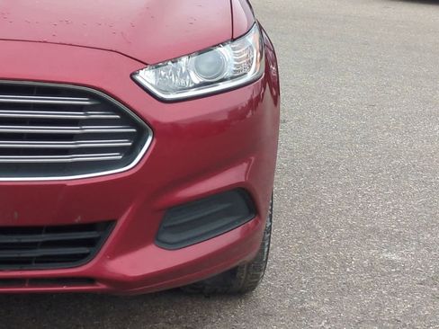 Used 2014 Ford Fusion SE image 10