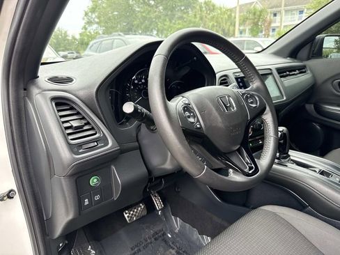 Used 2022 Honda HR-V Sport image 24