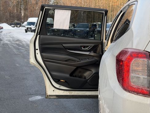 Used 2022 Subaru Ascent Onyx Edition image 25