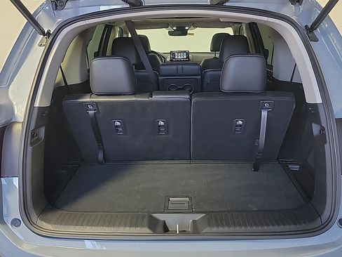 Certified 2023 Honda Pilot Touring image 7
