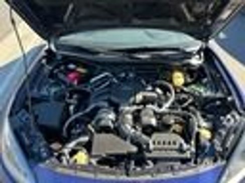 Used 2025 Toyota GR86 Premium image 12