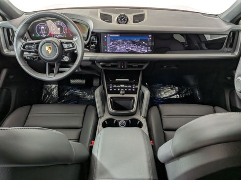 New 2026 Porsche Cayenne Coupe AWD/4WD image 20