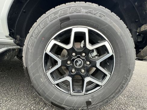 New 2026 Ford Bronco Outer Banks AWD/4WD image 12