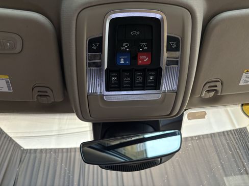 Used 2020 RAM 1500 Limited image 21