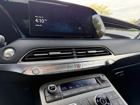 Used 2020 Hyundai Palisade Limited w/ Winter Weather Package AWD/4WD image 11