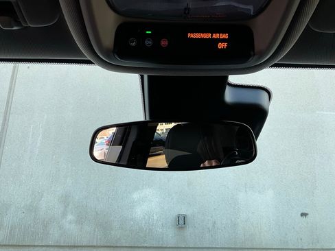 Used 2025 Buick Encore GX Preferred image 16