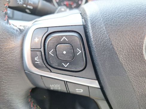 Used 2017 Toyota Camry SE image 23