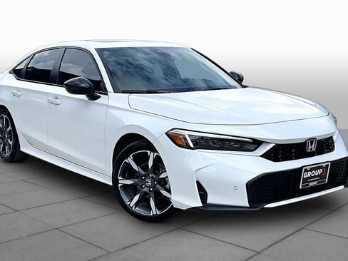 Used 2025 Honda Civic Sport Touring image 3
