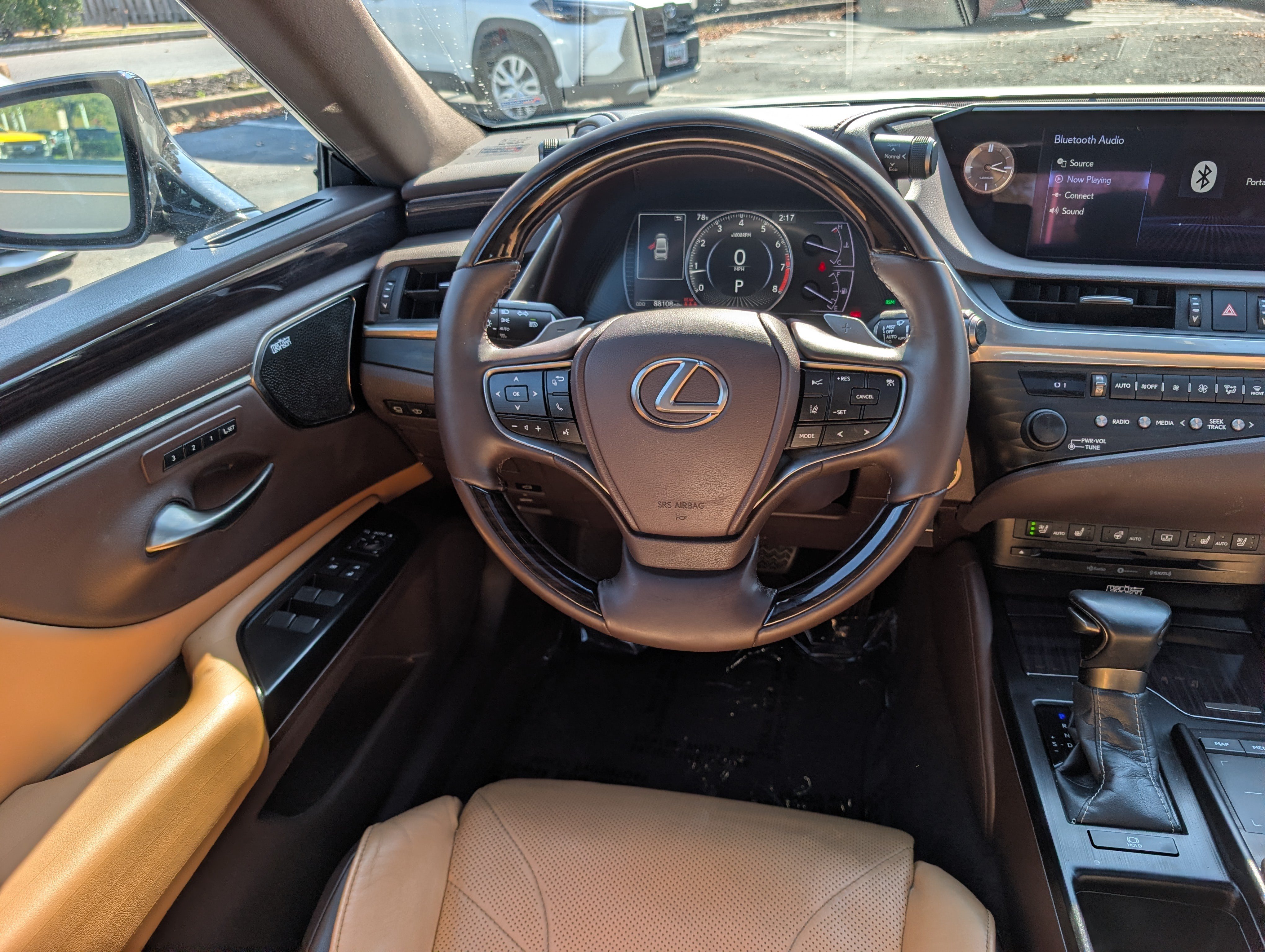 Used 2020 Lexus ES 350 Ultra Luxury w/ Accessory Package 2 FWD image 18