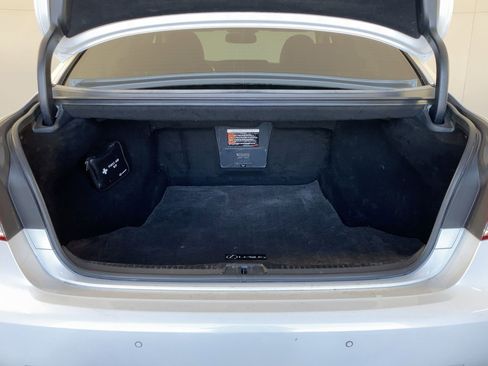 Used 2017 Lexus LS 460 image 30