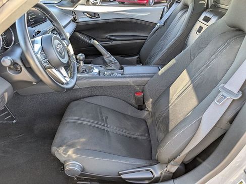Certified 2025 MAZDA MX-5 Miata Club image 23