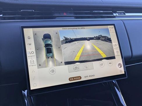 New 2025 Land Rover Range Rover Sport SE image 13