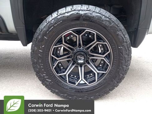 Used 2024 GMC Sierra 3500 Denali Ultimate image 32