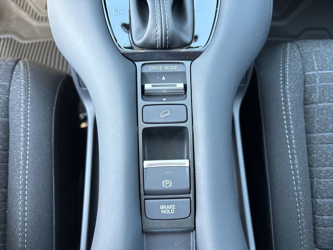 Used 2026 Honda HR-V LX image 26