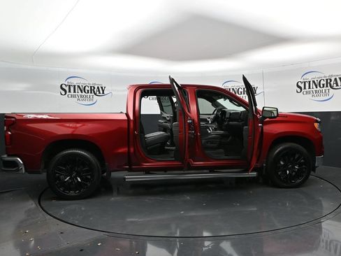 Used 2023 Chevrolet Silverado 1500 LTZ w/ LTZ Convenience Package II AWD/4WD image 36