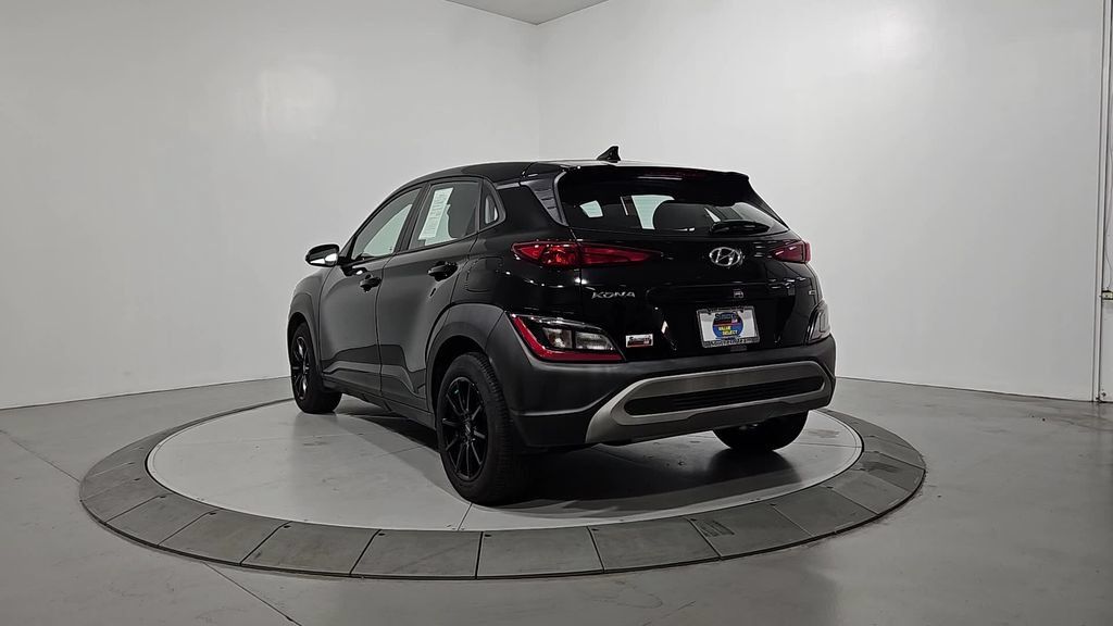 Used 2023 Hyundai Kona SE AWD/4WD image 3