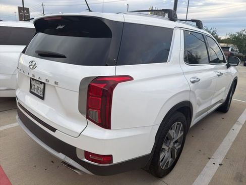 Used 2021 Hyundai Palisade SEL w/ Convenience Package image 3