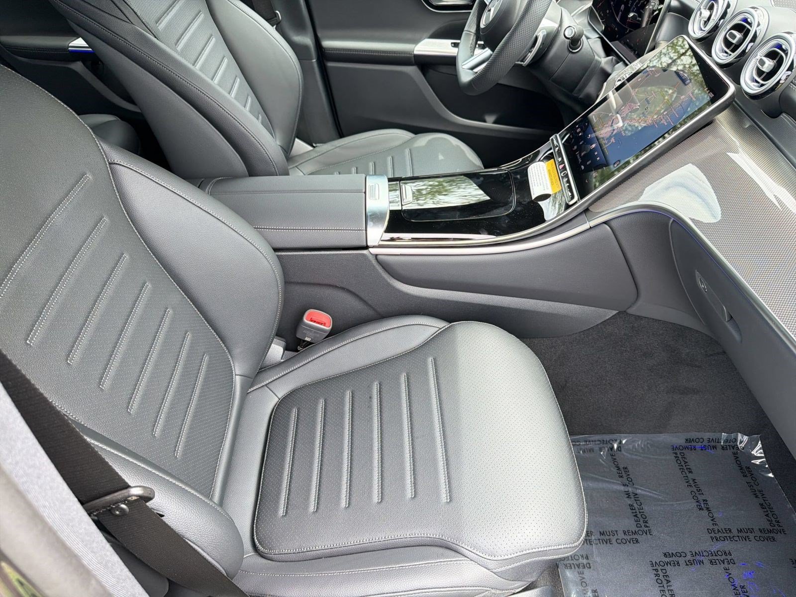 Used 2026 Mercedes-Benz GLC 300 image 30