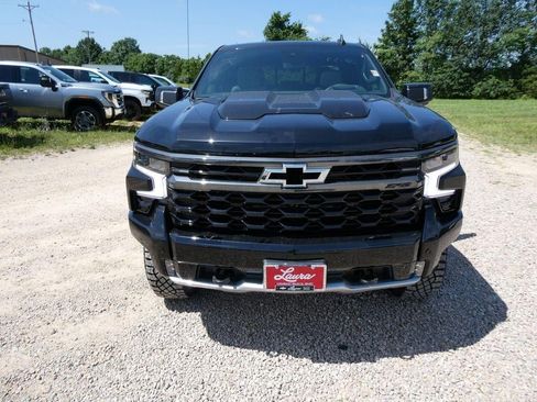 New 2026 Chevrolet Silverado 1500 ZR2 w/ Dark Appearance Package AWD/4WD image 11