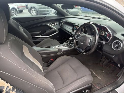 Used 2018 Chevrolet Camaro LT w/ Redline Edition image 8