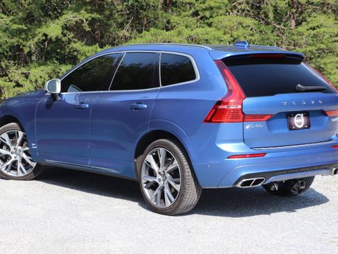 Used 2018 Volvo XC60 T6 R-Design w/ Convenience Package AWD/4WD image 44