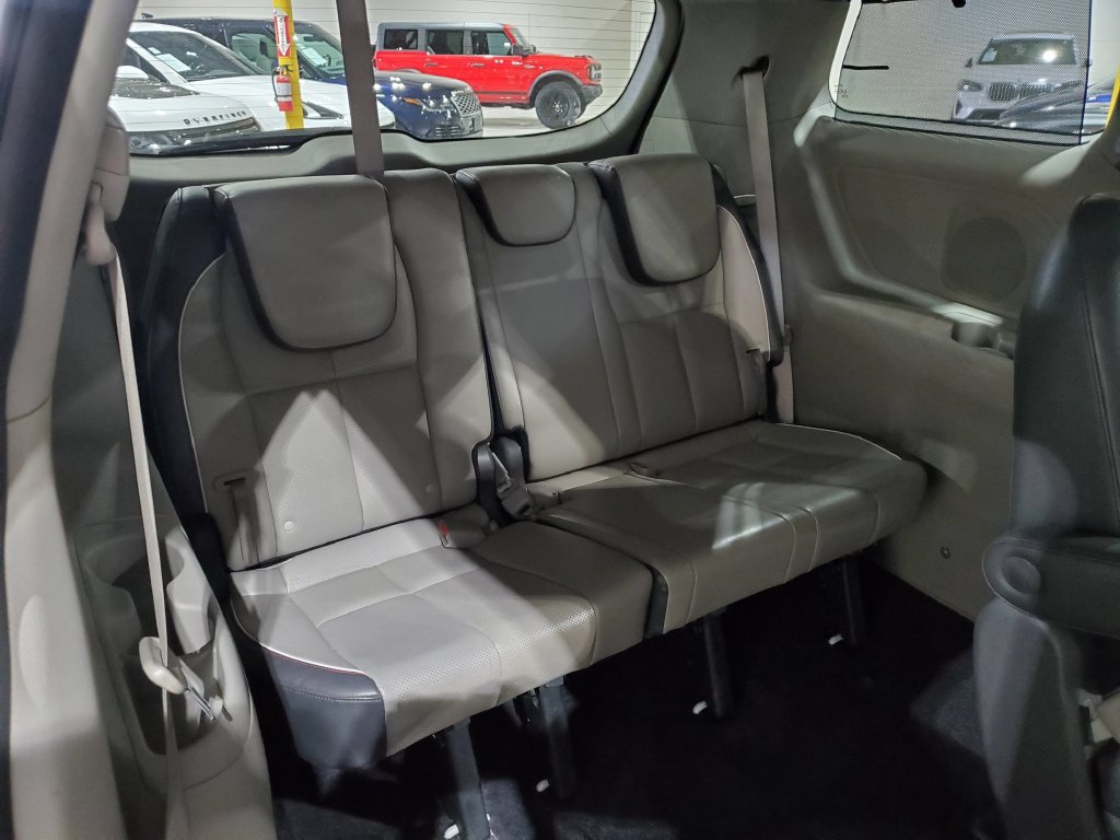 Used 2016 Kia Sedona SX FWD image 20