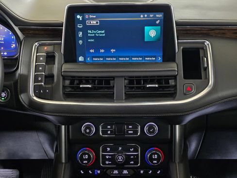 Used 2023 Chevrolet Tahoe Premier AWD/4WD image 27