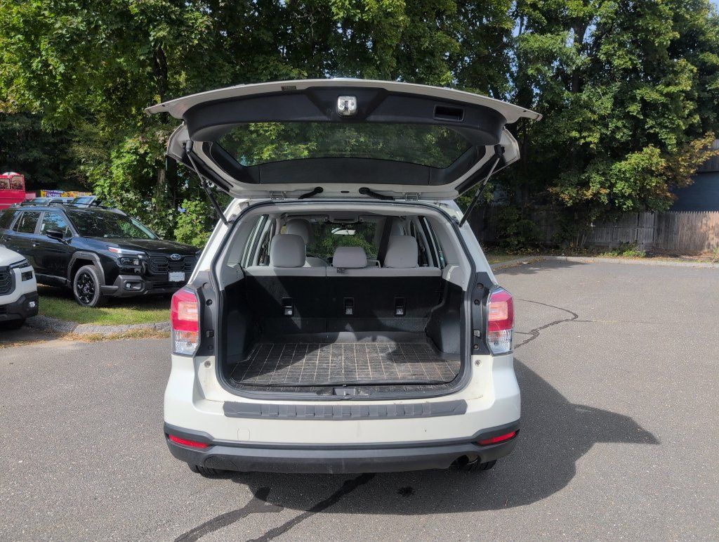 Used 2017 Subaru Forester 2.5i w/ Alloy Wheel Package AWD/4WD image 31