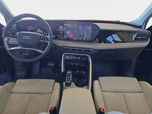 Used 2025 Audi Q5 Premium Plus w/ Premium Plus AWD/4WD image 10