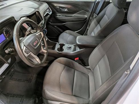 Used 2023 GMC Terrain SLE image 12