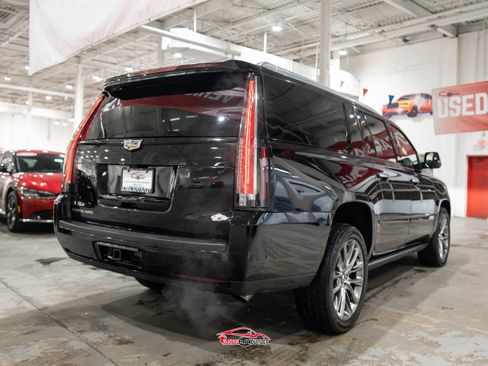 Used 2020 Cadillac Escalade ESV Premium Luxury w/ Escalade Sport Edition image 7