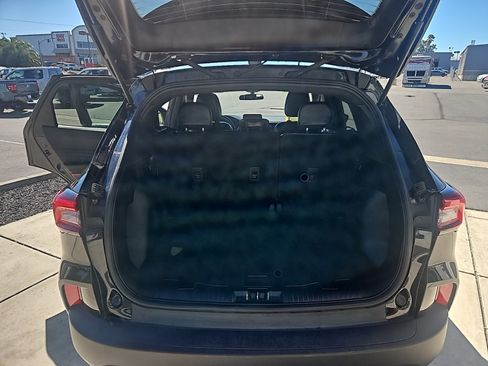 Used 2025 Ford Escape ST-Line FWD image 10
