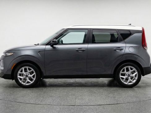 Used 2025 Kia Soul LX w/ LX Technology Package FWD image 5