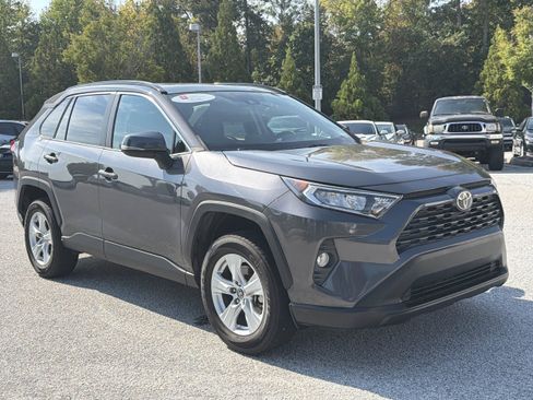 Certified 2019 Toyota RAV4 XLE w/ Convenience Package FWD image 29
