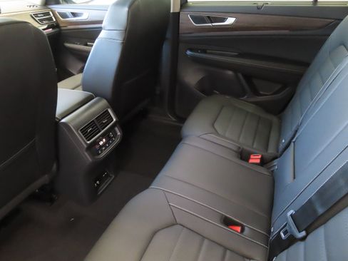 New 2026 Volkswagen Atlas SEL image 24