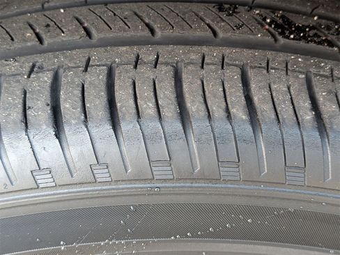 Used 2022 Chevrolet Equinox RS image 11