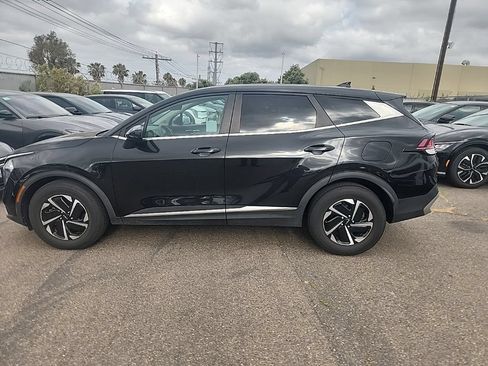 Certified 2023 Kia Sportage LX FWD image 9