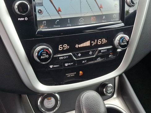 Used 2016 Nissan Murano S w/ Navigation Package AWD/4WD image 15
