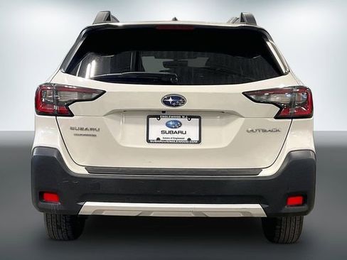 Used 2023 Subaru Outback Limited AWD/4WD image 4