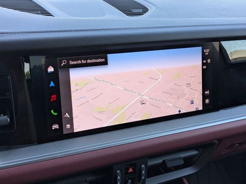 Certified 2025 Porsche Cayenne image 17