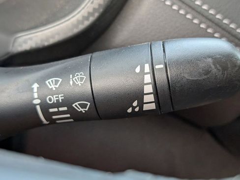 Used 2020 Nissan Sentra SV FWD image 25