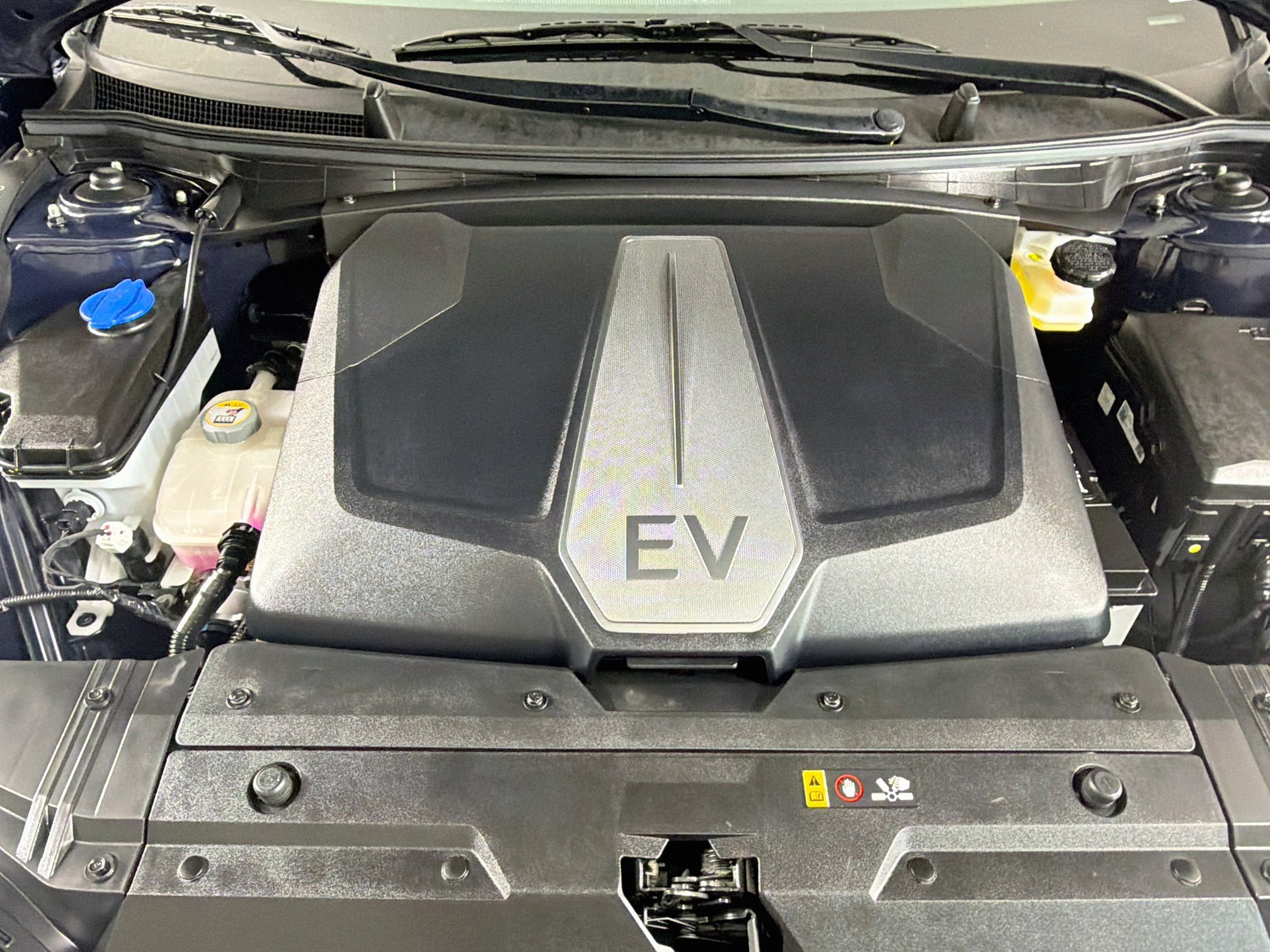 Used 2023 Kia EV6 Wind RWD image 32